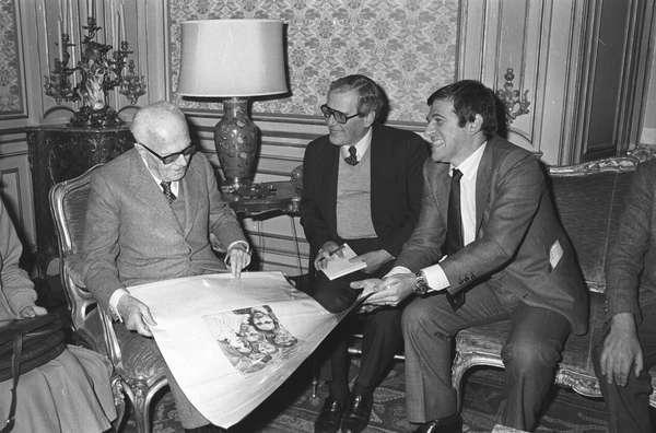 11 giugno 1981 Giorgio Benvenuto segretario Genrale della UIL incontra Sandro Pertini Presidente della Repubblica elo amaggia del manifesto della UIL