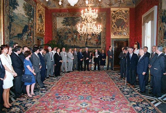 1 luglio 1994 Oscar Luigi Scalfaro incontra i rappresentanti delle organizzazioni sindacali dei Paesi partecipanti al Vertice di Napoli, con i segretari generali di CGIL, CISL e UIL (Foto Presidenza della Repubblica)