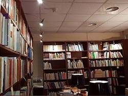 Biblioteca Arturo Chiari